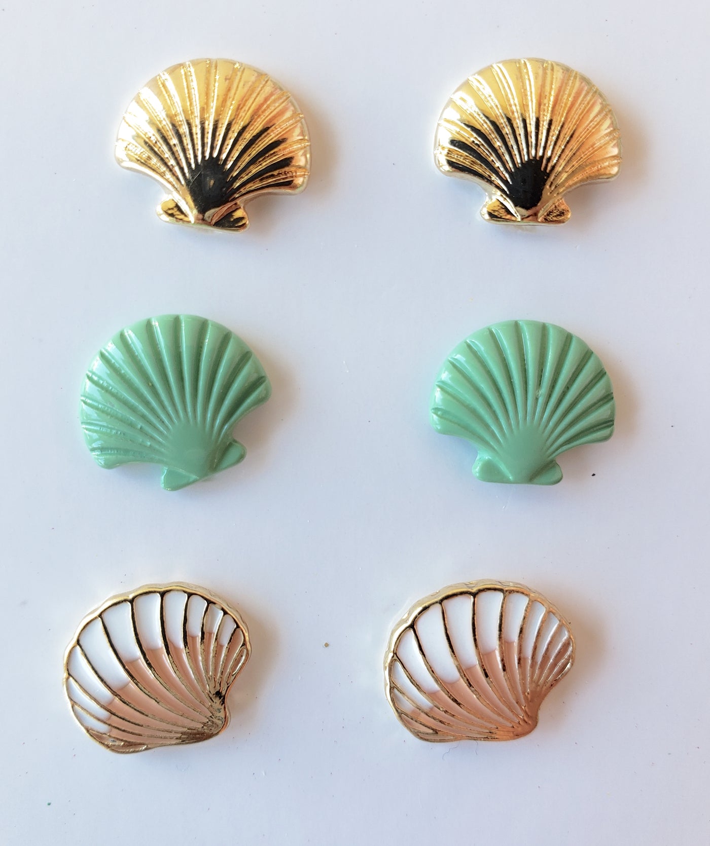 Clam Shell Stud Earrings - Set of 3
