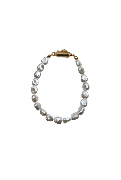 Pearl Bracelet with Magnet