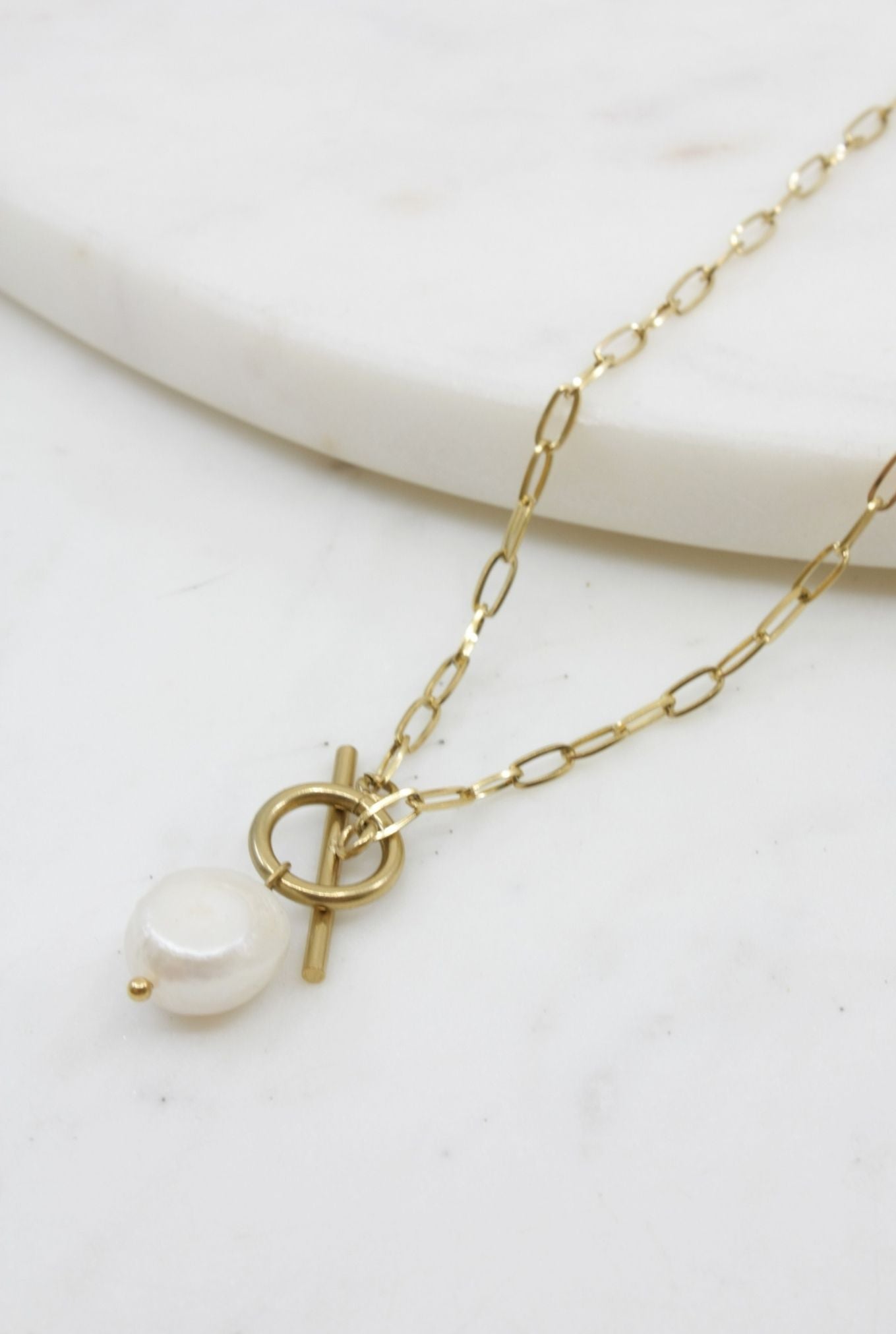 Gold Lariat Necklace With Pearl Pendant