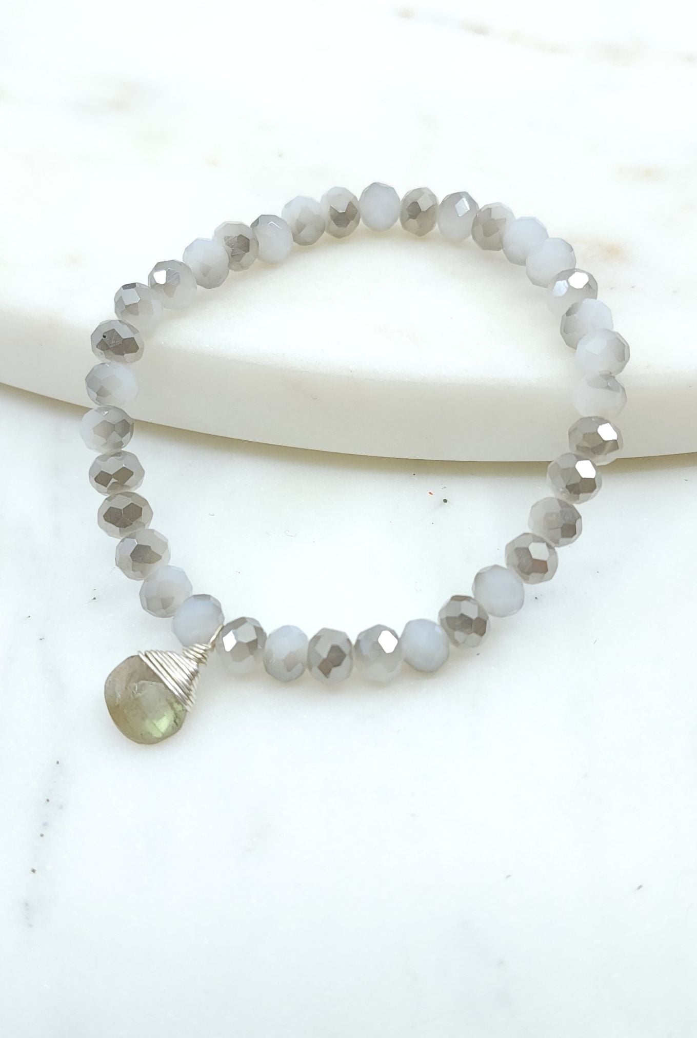 Gradient Crystal Bracelet with Wrapped Labradorite