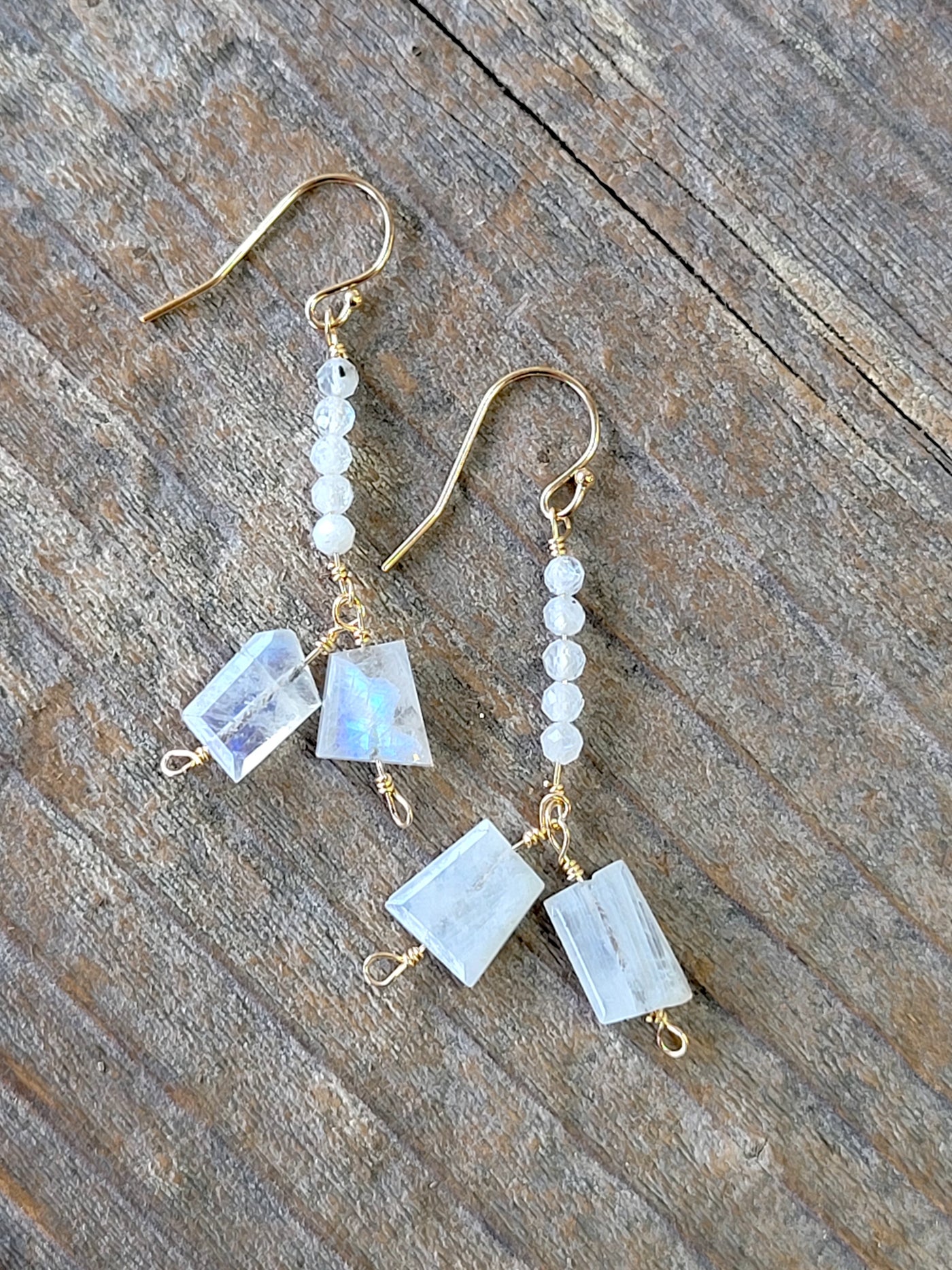 Del Mar Earring in Moonstone